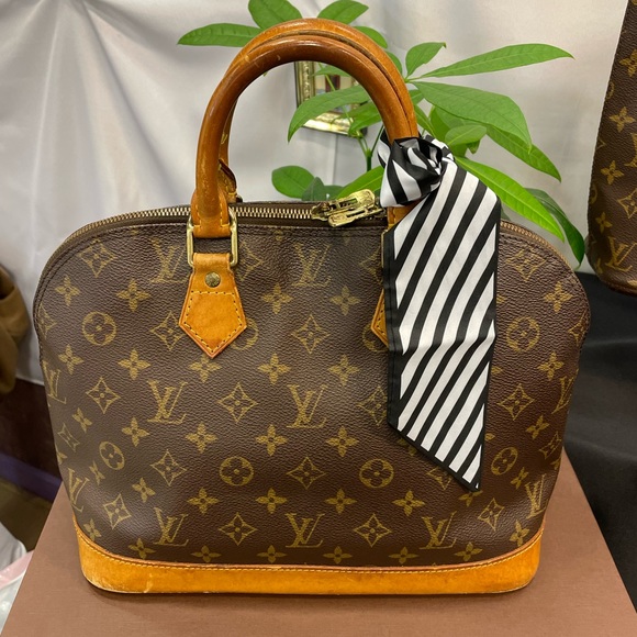 DEAL OF THE DAY LV ALMA & WALLET 5PC SET - Picture 2 of 5